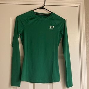 Under Armour women’s kelley green long sleeve Heat Gear Compression shirt
